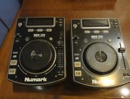 :   DJ  Numark M1- 2- ,  2 .     . 