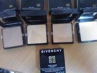 :  sublimine Compact  Givenchy   .     .    ,   , 