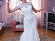 Екатеринбург: Продаю Свадебное платье (форма рыбка) Свадебное платье, размер 40-42. Цвет шампани. Со шлейфом, шлейф крепится на крючок. После хим. чимски, как новое