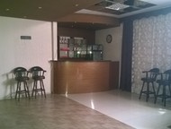 Краснодар: Действующая гостиница Продается действующий отель (с арендатором) в центральной части города 750 кв. м. 22 номера, ( в цокольном помещении кафе. ) Все