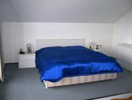 :    ,      , 1993  ,   292 ²,   ,  